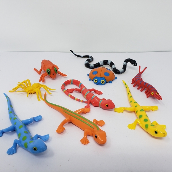 Salamander Lizards Spider Beetle Grasshopper Centipede Toy Lot - Picture 15 of 15